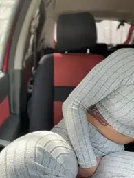 JulliaVegas stripchat stream image