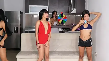 Petiteess stripchat stream image