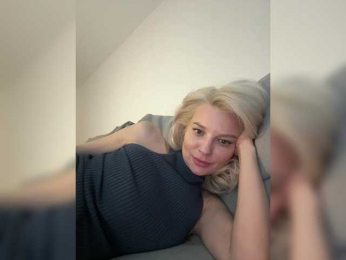 -Molly- bongacams stream image
