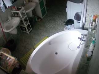 voyeurcam-julmodels-bath-1st-1 camsoda stream image