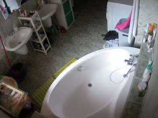 voyeurcam-julmodels-bath-1st-1 camsoda stream image