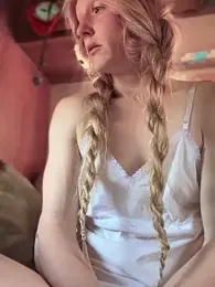 GoldenFlameGoddess stripchat stream image