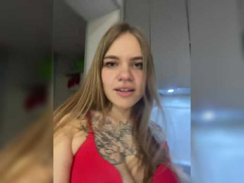 -Tiki-Riki- bongacams stream image