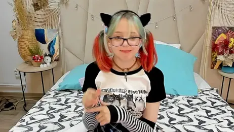 CoralineYoung stripchat stream image