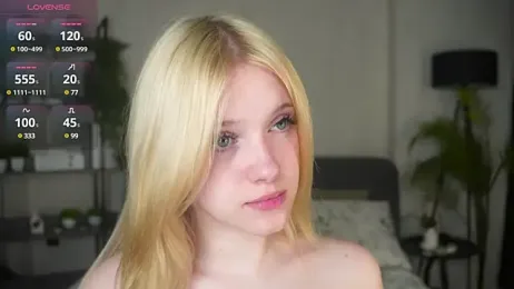 EdlaHewell stripchat stream image