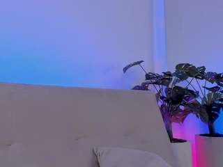 riley-pride camsoda stream image