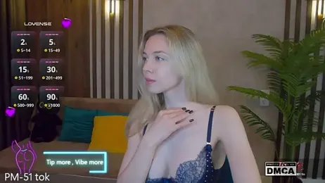 Holl1Would stripchat stream image