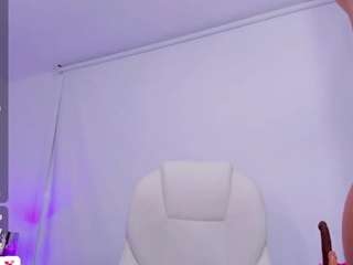 andrea-marinn camsoda stream image