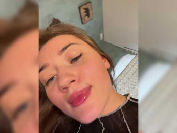 juicy-peachh bongacams stream image