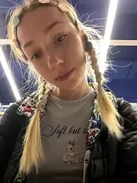 Lia__Love stripchat stream image