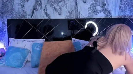 EmilyyGomez stripchat stream image