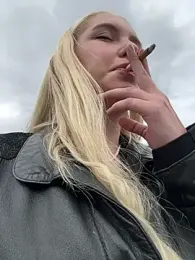 Milkyy_wway stripchat stream image