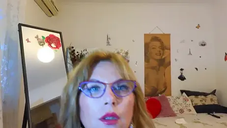 elacoquette stripchat stream image