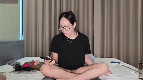 LucyNuty stripchat stream image