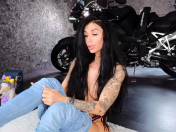 -BABAYAGA- bongacams stream image