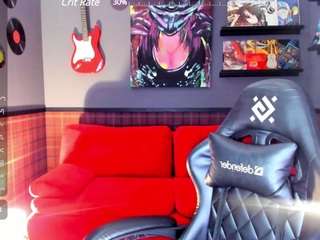 lexi-split camsoda stream image, 15.05.2025 08:10