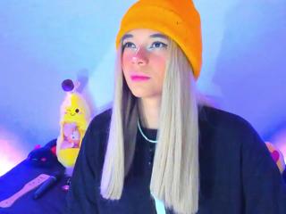 Scarlet Bridge flirt4free stream image