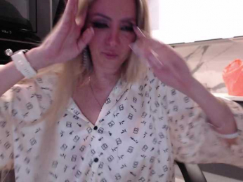 blondalina bongacams stream image