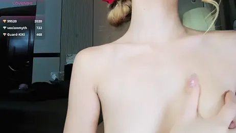 Kiki--2025 stripchat stream image