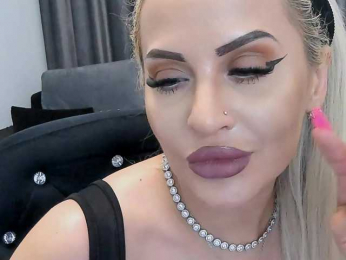 lovelyblondyx bongacams stream image