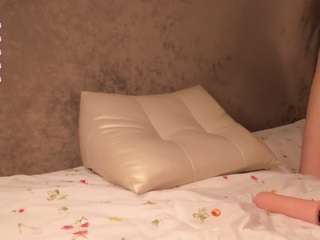 lilly-fly camsoda stream image